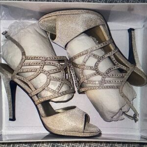 Elegant Women's Strappy Heels